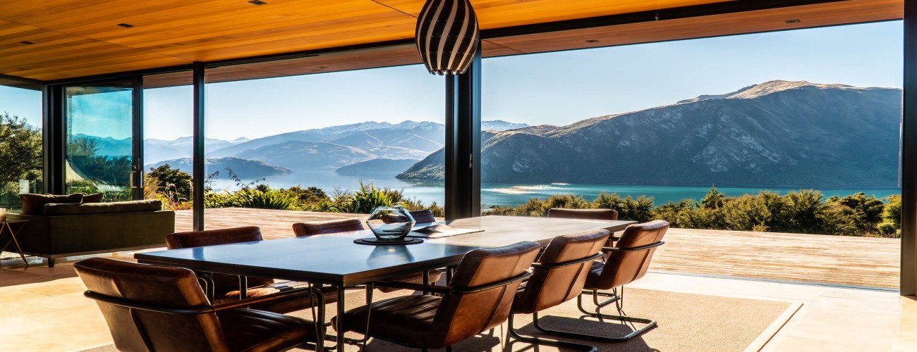 Luxury in the Lakes: High-End Experiences in Wanaka